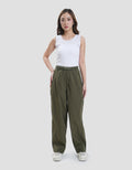 Suko Taslan-Belted Wide Leg Celana Panjang Wanita