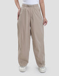 Suko Taslan-Belted Wide Leg Celana Panjang Wanita