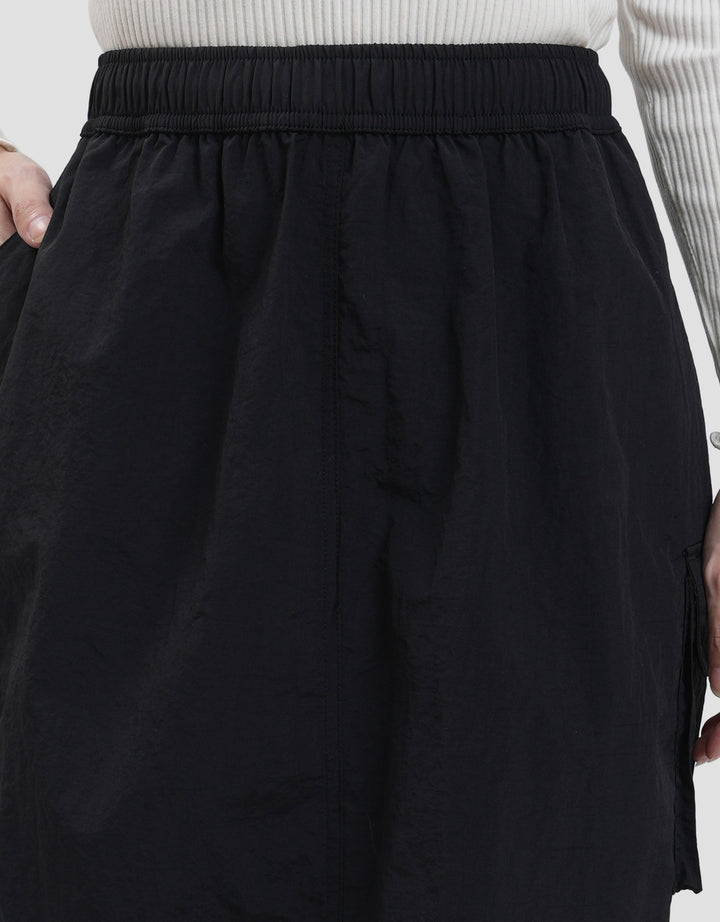 Suko Serut Parasut Adjusted Bottom Rok Wanita