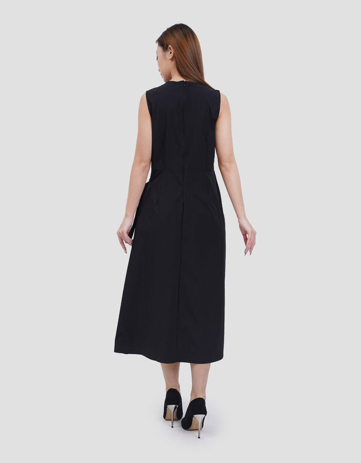 Suko Buckle Sleeveless Side Waist Buckle Gaun Midi Wanita