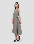 Suko Buckle Sleeveless Side Waist Buckle Gaun Midi Wanita