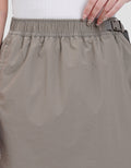 Suko Nilon Parasut Belted Skort Wanita