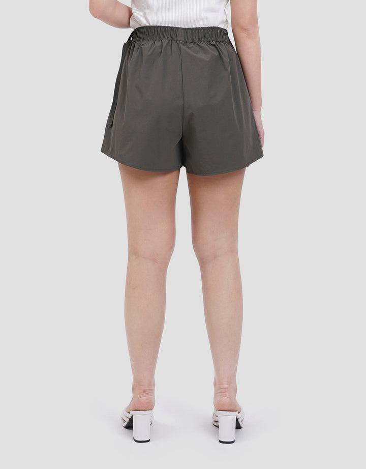 Suko Nilon Parasut Belted Skort Wanita