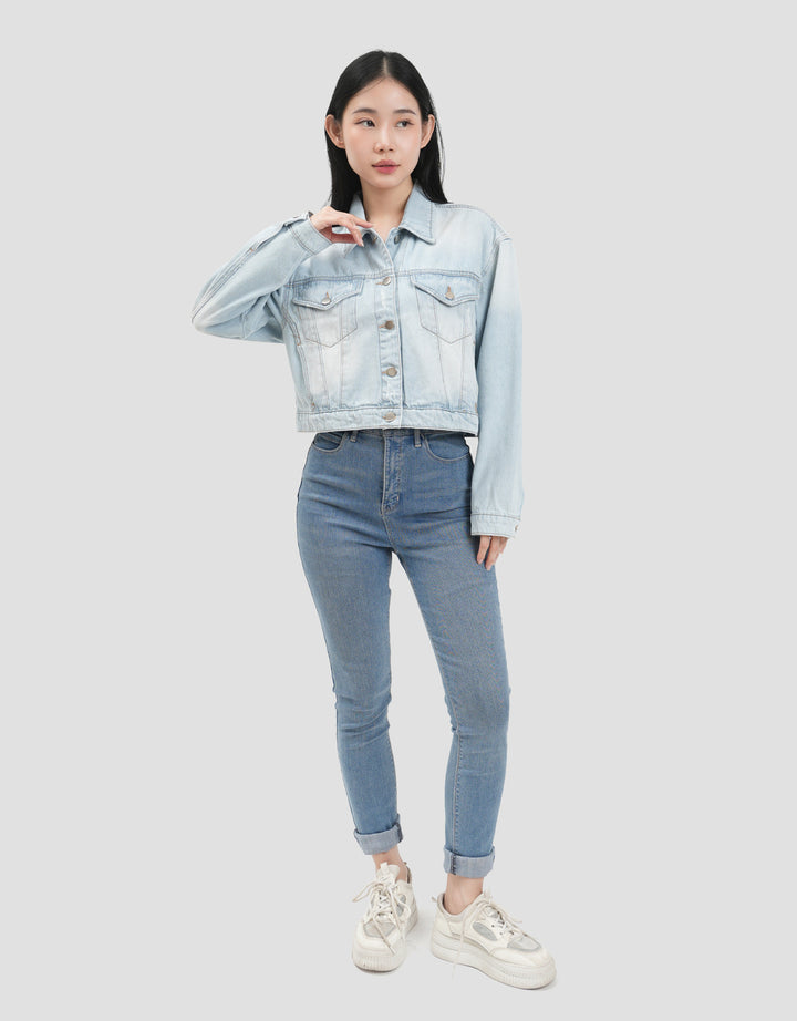 Nevada Boxy Jaket Denim Wanita