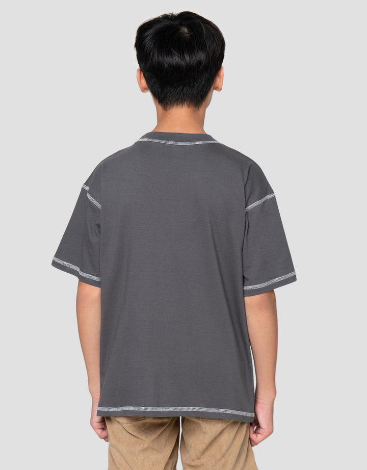Nevada Patch Woven Label Kaos Oversize Anak Laki-Laki