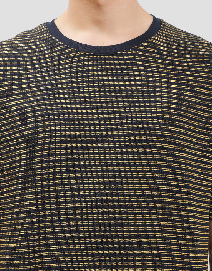 Cole Stripes Towel Texture Kaos Pria