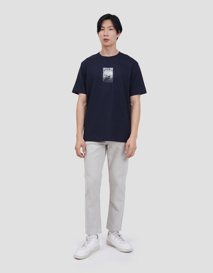Cole Graphic Yatch Puff Reg Fit Kaos Lengan Pendek Pria