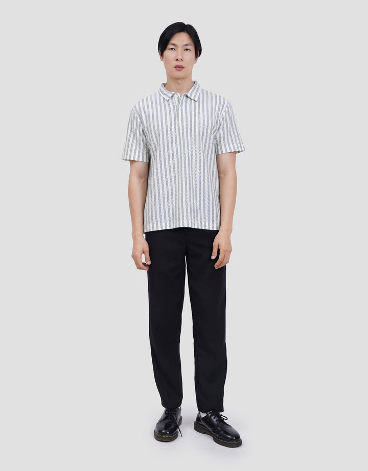 Cole Stripes Vertical Herringborn Pattern Smart Fit Kaos Polo Pria
