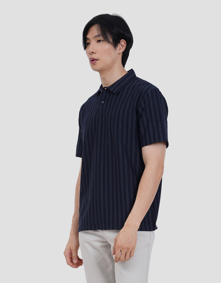 Cole Stripes Vertical Herringborn Pattern Smart Fit Kaos Polo Pria