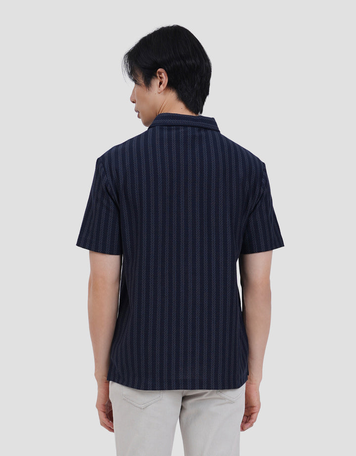 Cole Stripes Vertical Herringborn Pattern Smart Fit Kaos Polo Pria