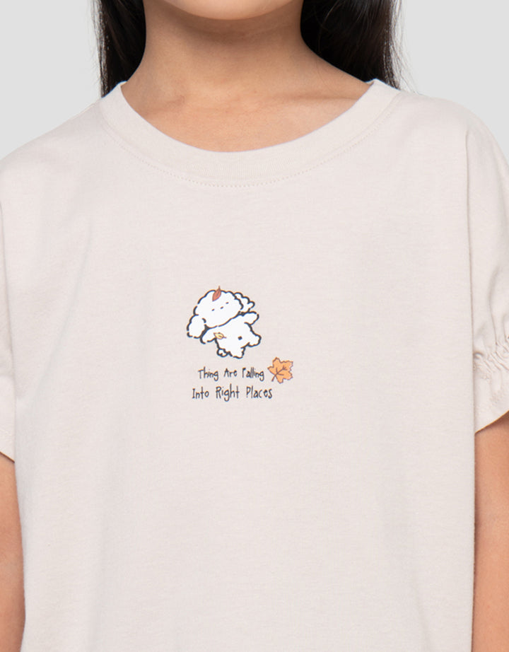SUKO GRAPHIC LENGAN VARIASI PRINT RIGHT PLACE KAOS ANAK PEREMPUAN