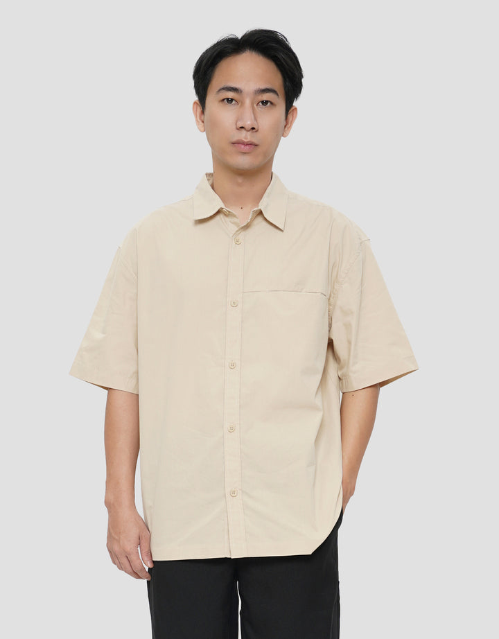 NEVADA BASIC LAFFER KEMEJA BOXY FIT PRIA