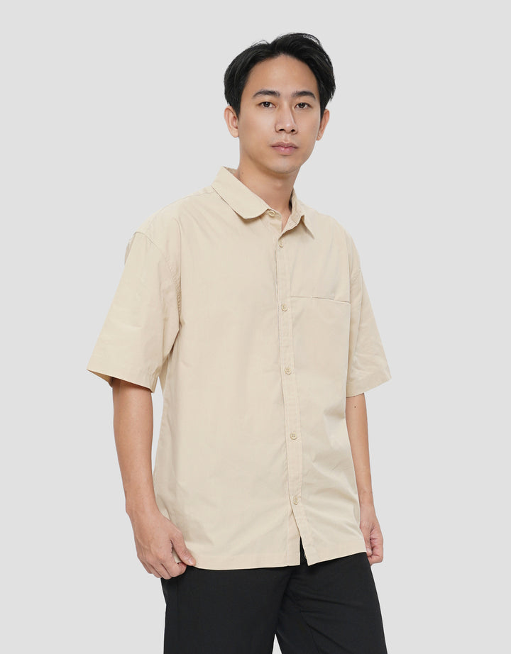 NEVADA BASIC LAFFER KEMEJA BOXY FIT PRIA