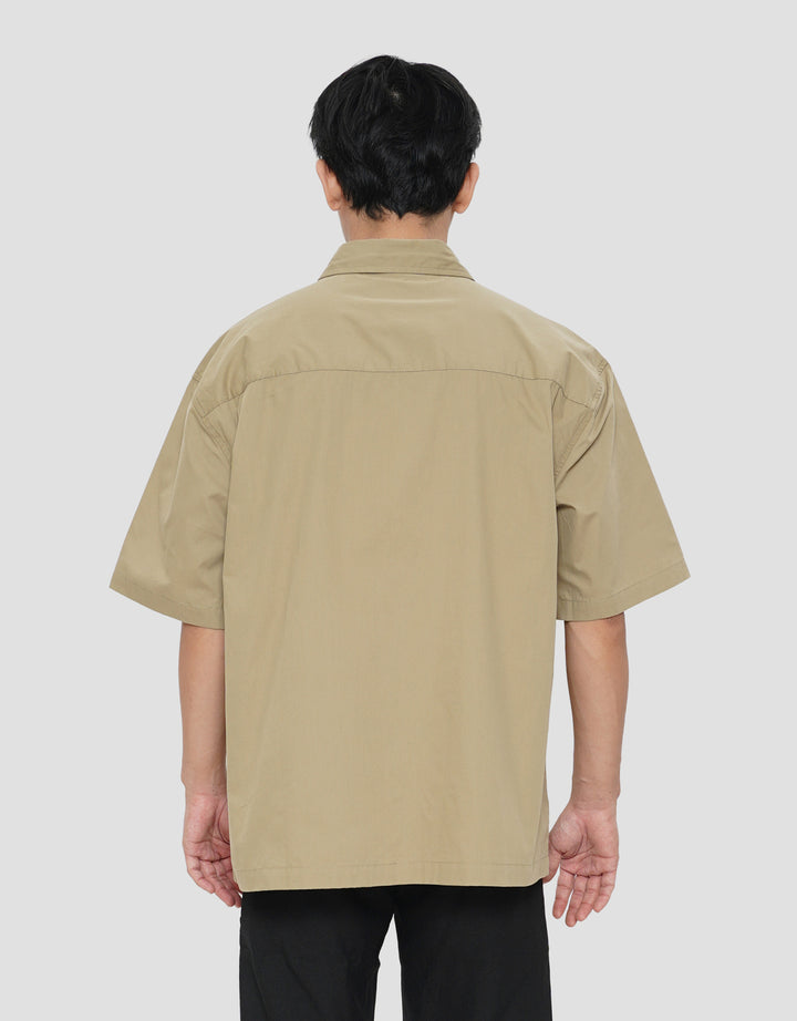 NEVADA BASIC LAFFER KEMEJA BOXY FIT PRIA
