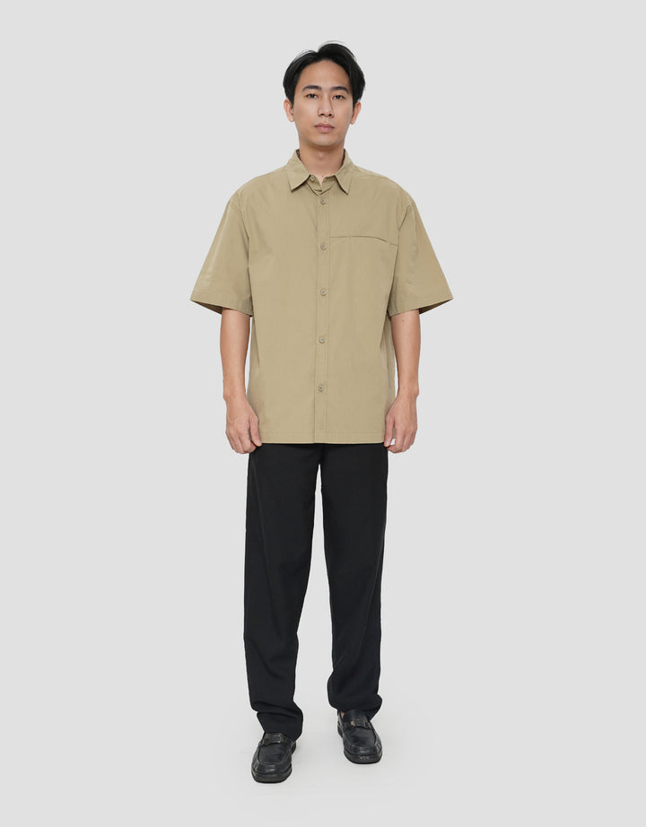 NEVADA BASIC LAFFER KEMEJA BOXY FIT PRIA