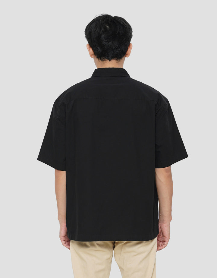 NEVADA BASIC LAFFER KEMEJA BOXY FIT PRIA