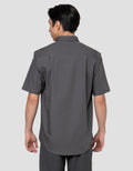 Cole Basic Solid Reg Fit Kemeja Pria
