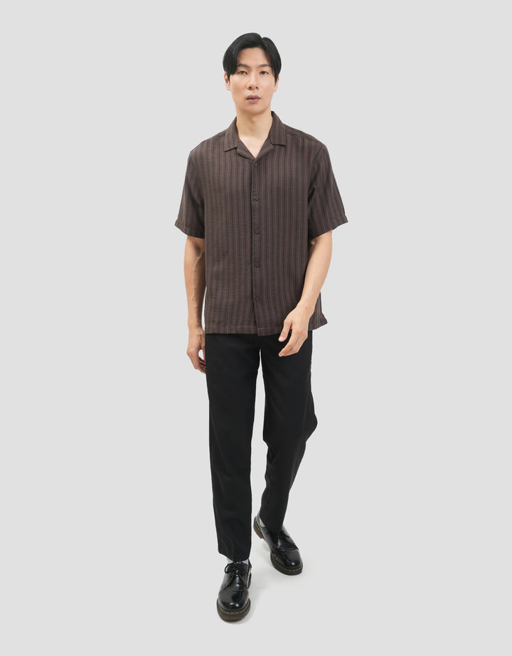 Cole Camp Colar Regular Fit Stripe Kemeja Pria