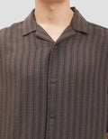 Cole Camp Colar Regular Fit Stripe Kemeja Pria