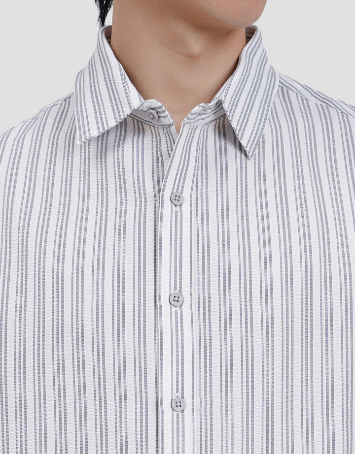 Cole Relax Sheer Sucker Stripe Kemeja Pria