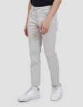Cole Tappered Vector Celana Jeans Pria