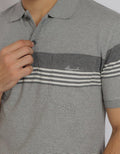 Hassenda Striped T-shirt Edbert