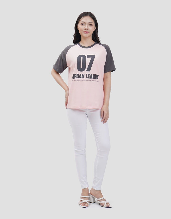 Nevada Raglan Urban League Kaos Wanita