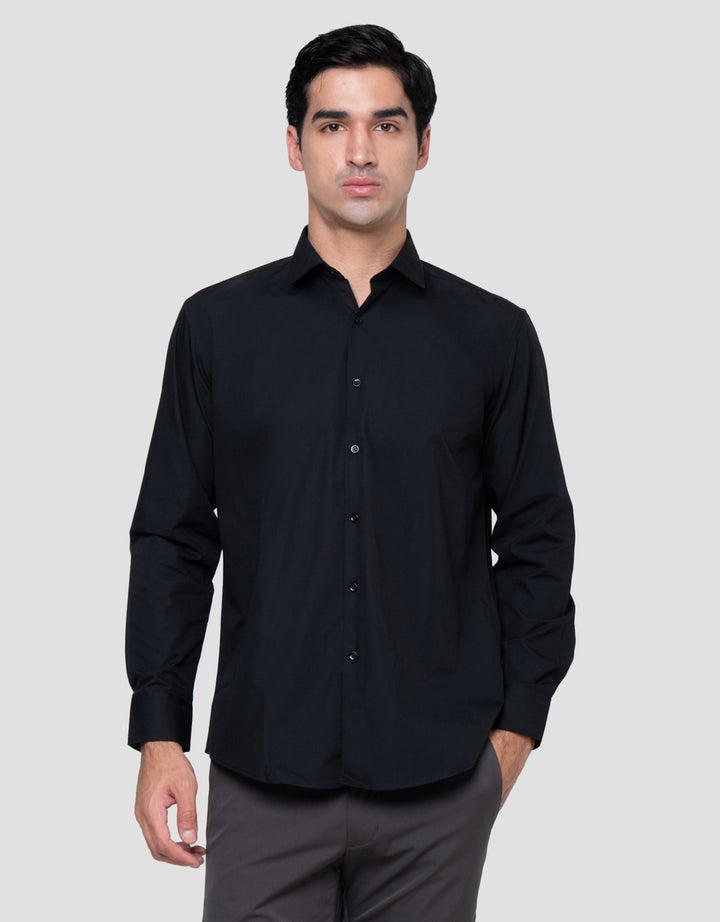 COLE BASIC SOLID SLIM KEMEJA LENGAN PANJANG PRIA