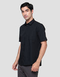 Cole Basic Solid Reg Fit Men's Short Sleeve Shirt