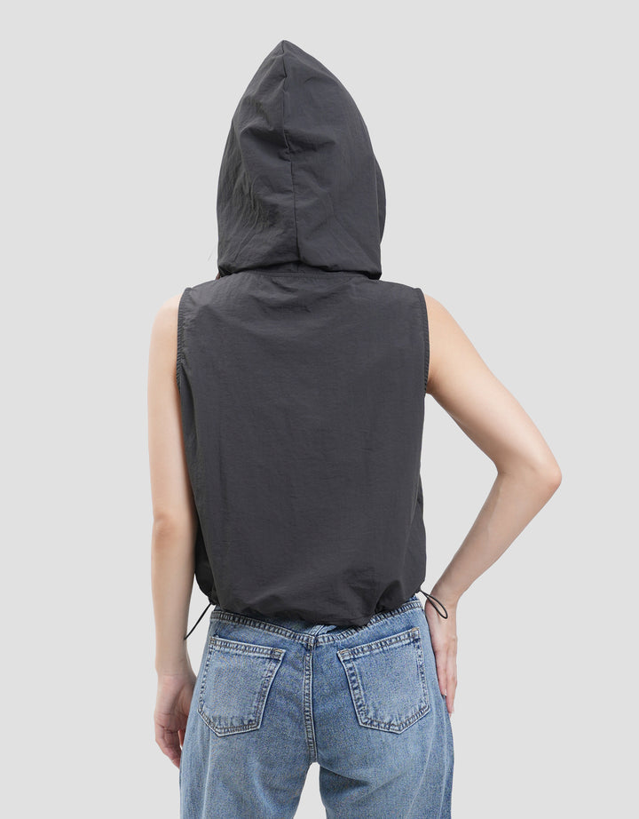 Nevada Sleeveless Top Nylon Jaket Hoodie Wanita