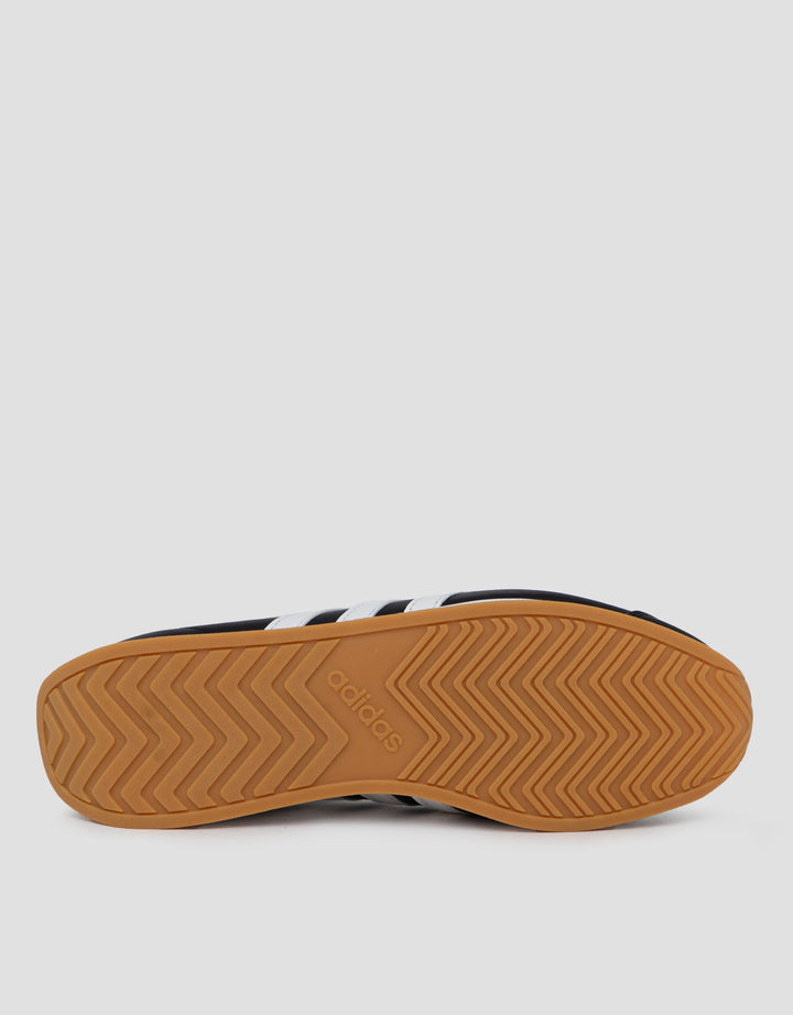 Adidas Runvista Sepatu Sportlife HQ2315 Pria