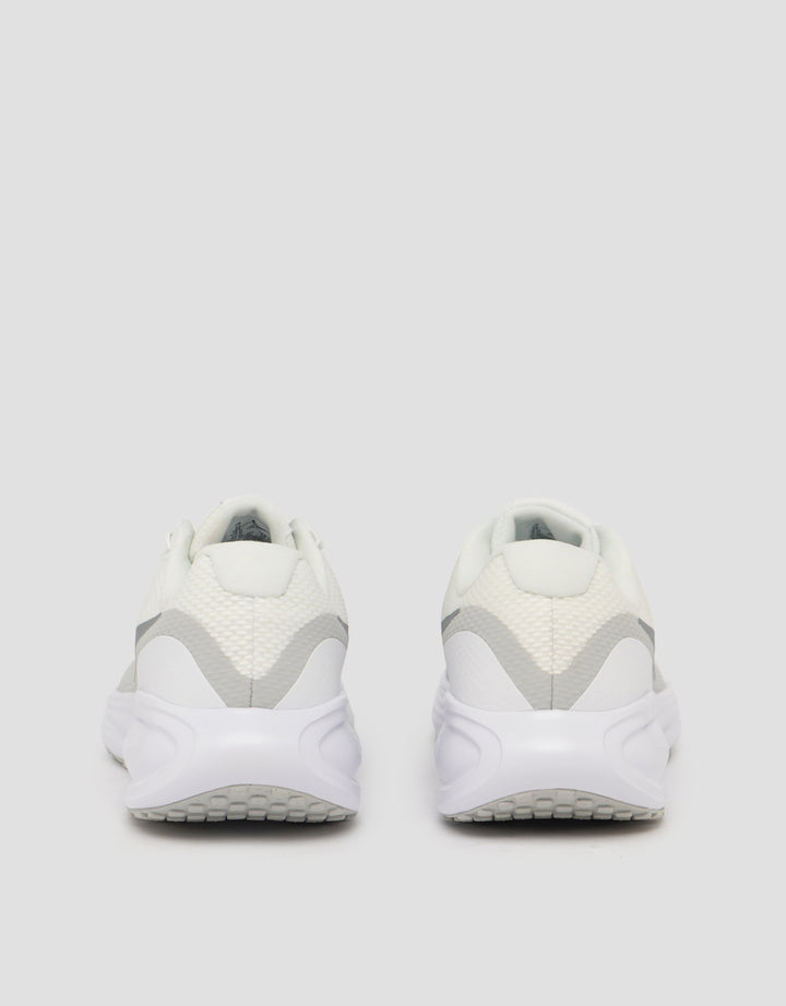 Nike Running Shoes Nike Revolution Pria