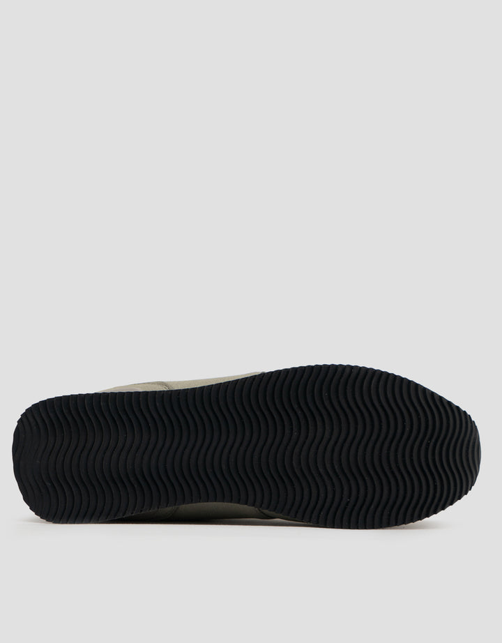 VOLO SEPATU SNEAKERS VI-HL01 PRIA
