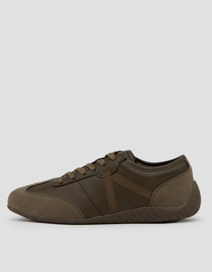 VOLO SEPATU SNEAKER VI-AP02 PRIA