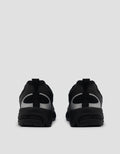 VOLO SEPATU SNEAKERS VI-RNR01 PRIA