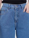 Connexion Mid Rise Crop Back Elastic Kulot Jeans Wanita