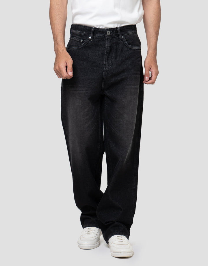 NEVADA LOOSE BASIC CELANA JEANS PRIA
