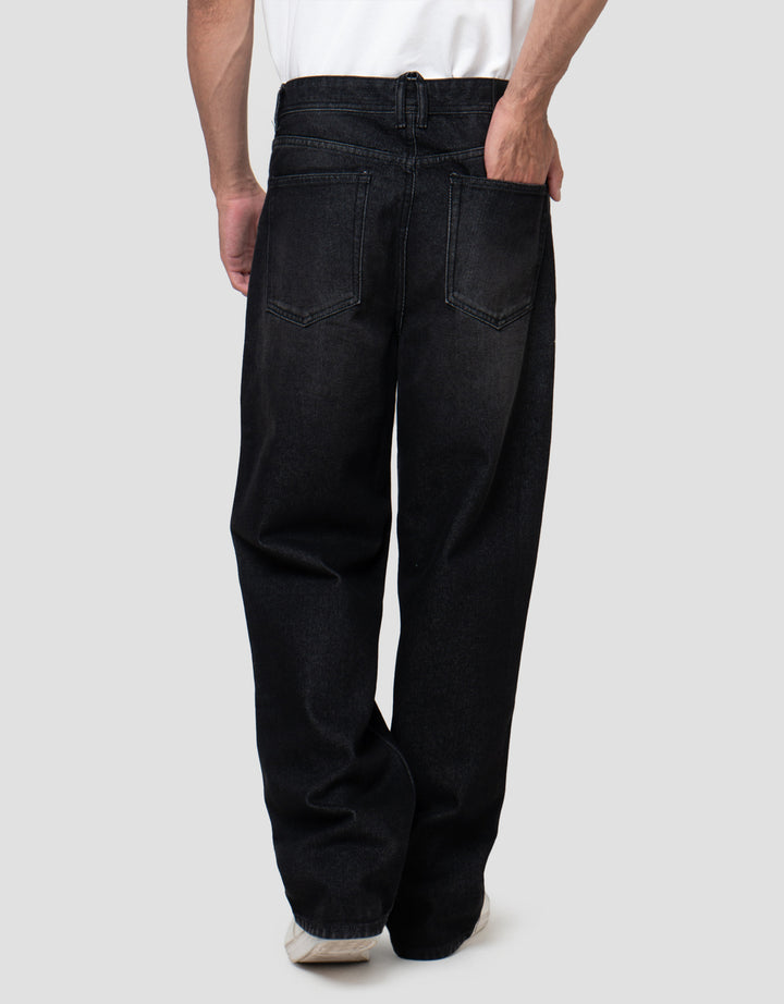 NEVADA LOOSE BASIC CELANA JEANS PRIA