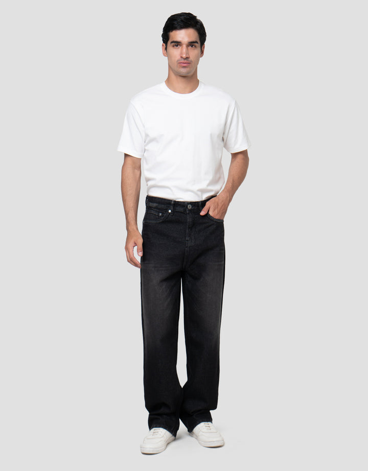 NEVADA LOOSE BASIC CELANA JEANS PRIA