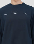 NEVADA BOXY FIT WORDING SWEATER PRIA