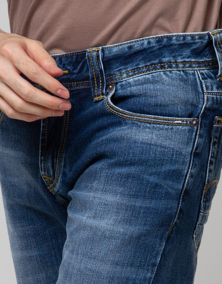 Lois Slim Fit Jeans Celana Panjang Casual Design