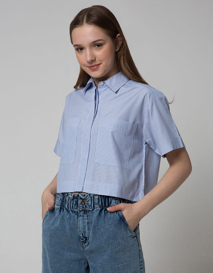 Details Front Pocket Women's Crop Shirt