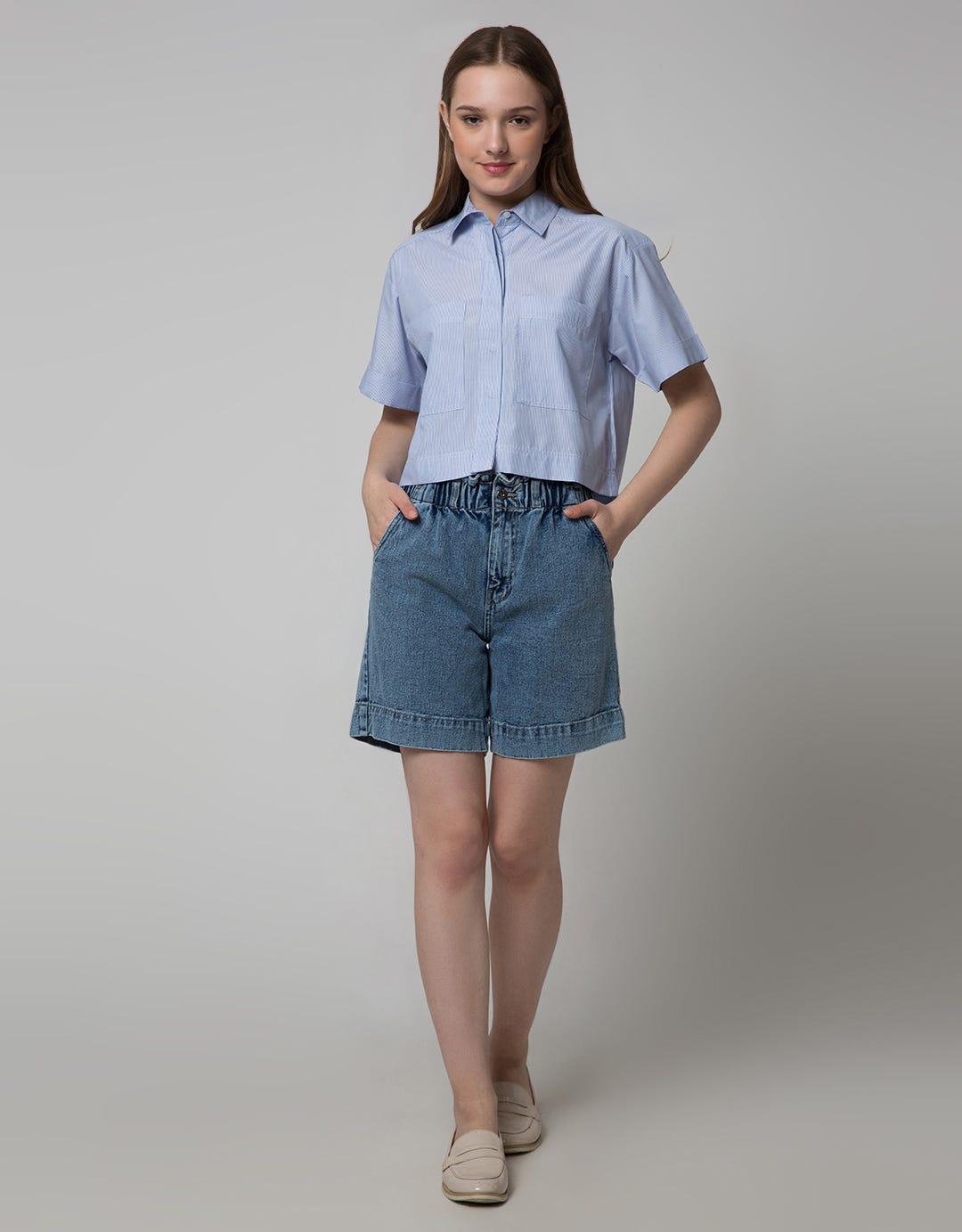 Details Front Pocket Women's Crop Shirt