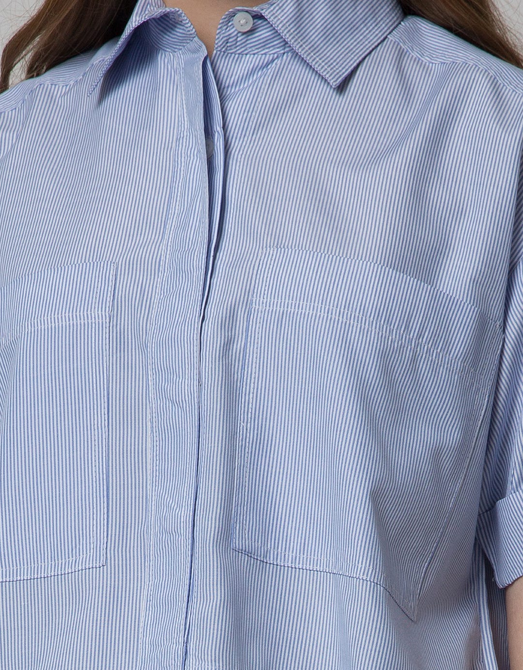 Details Front Pocket Women's Crop Shirt