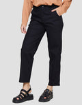 Details Straight Fit Leg Celana Panjang Wanita