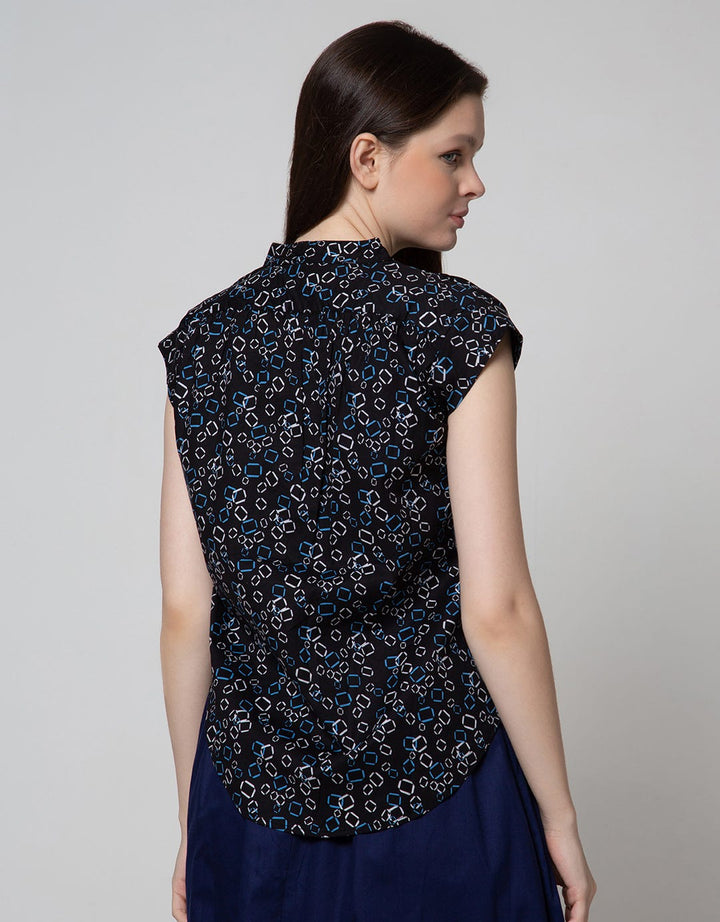 Sophistix Aspen Blouse