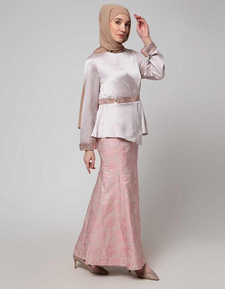 Cardinal Femme Gamis Lipit Asimetris