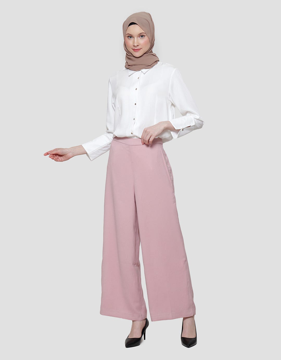 Cardinal Femme Plain Look Celana Pallazo Wanita