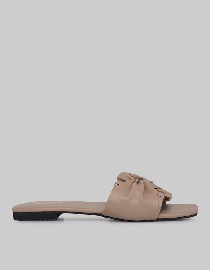 Details Slipper Sandal Woman