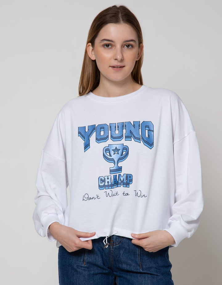 Details Young Wording Sweater Wanita